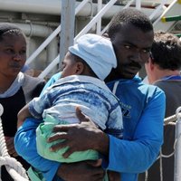 Vidusjūrā pēdējā diennaktī Itālijas kuģos uzņemti 4100 nelegālie imigranti
