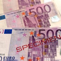 'SEB bankas' bankomātos turpmāk nevarēs iemaksāt 500 eiro banknotes; 'Swedbank' un 'Citadelē' šāda iespēja ir
