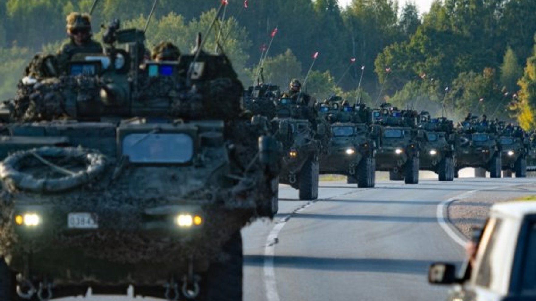 Latvija un Somija sāk jaunas militāro transportlīdzekļu sistēmas izstrādi