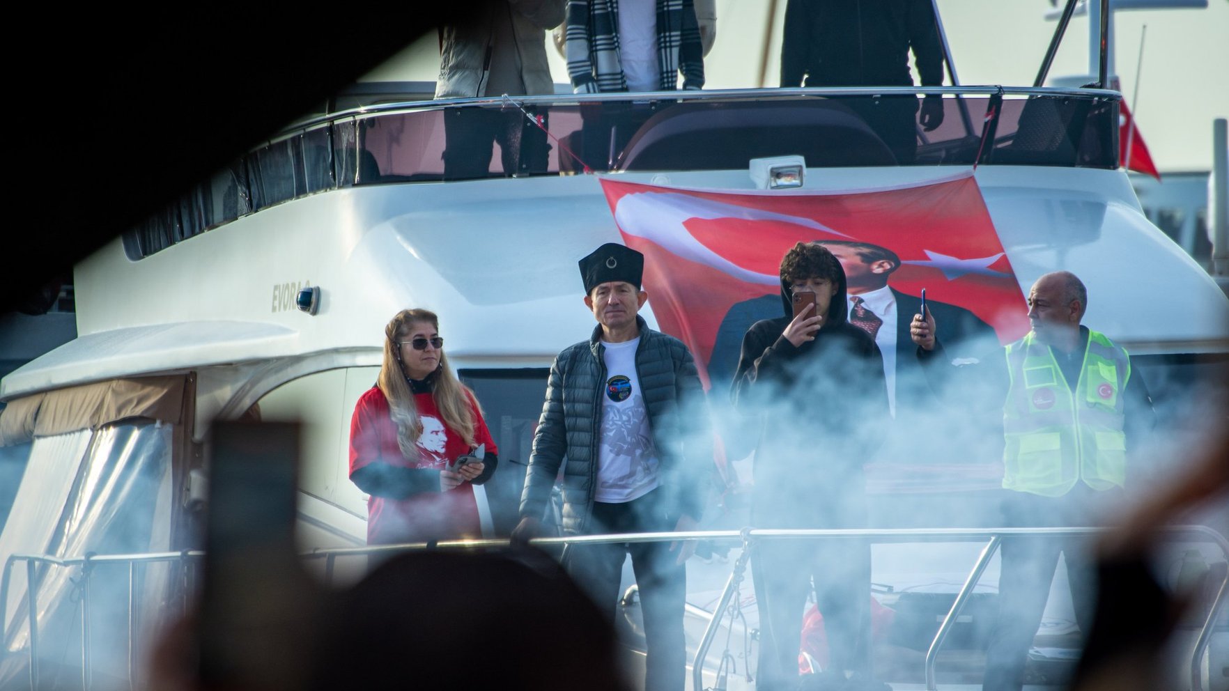 Stambulas mēram pieprasa līdz 2352 gadiem ilgu cietumsodu