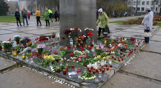 Сейм рассмотрит идею Нацобъединения о переносе захоронений у сохранившихся советских памятников на братские кладбища