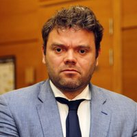 Noraida Rīgas domes opozicionāra plānu atlaist Jakrinu