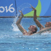 Krievijas sportistes uzvar Rio spēļu sinhronās peldēšanas izvēles programmā