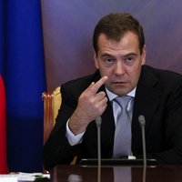 Medvedevs mudina Ukrainas varasiestādes nekļūt par 'kājslauķi'