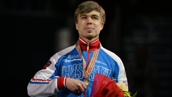 Semyon Elistratov, European Short Track Speed Skating 