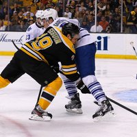 Daugaviņš nespēlē; 'Bruins' zaudē Stenlija kausa otrajā spēlē
