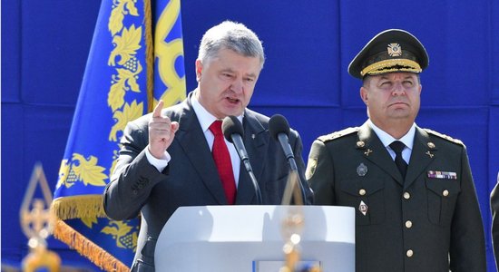 Порошенко обещает вернуть Крым Украине сразу после выборов президента