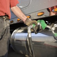 Оперативники нашли подпольную автозаправку: изъято 3200 литров топлива
