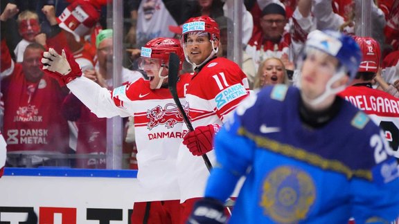 Pasaules čempionāta mājiniece Dānija beidzot izcīna pirmo uzvaru