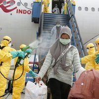 Ķīnas vēstnieks: 'Vīruss ir nežēlīgs, bet cilvēkiem ir jūtas'