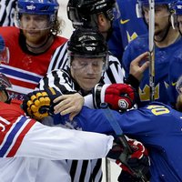 Zviedrija hokeja izlase Sočos paliek bez kapteiņa Zeterberga
