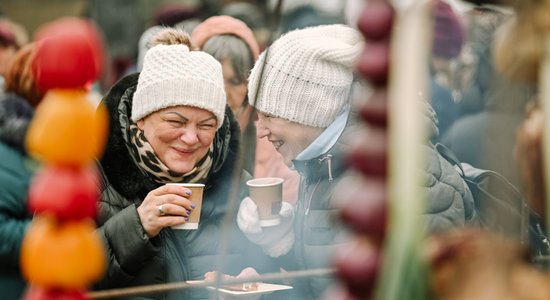 Foto: Kā ļaudis lustējās 'Ziemas garšu svinēšanā' Siguldā