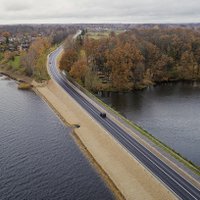 Foto: Lielvārdē pārbūvēts Daugavpils šosejas posms