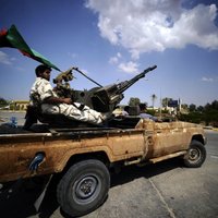 Kaujinieki ieņem Lībijas parlamentu