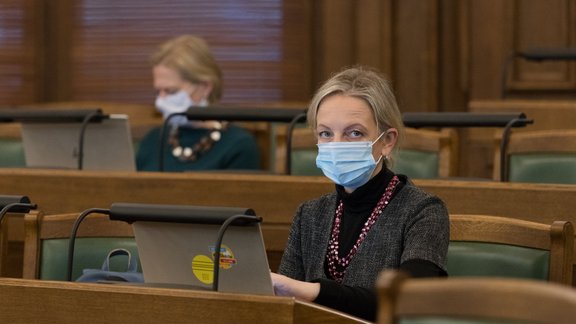 Saeima; maskas