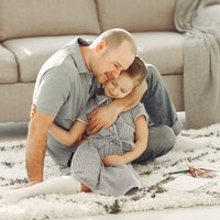 Pētījums Latvijā: Jo depresīvāks tēvs, jo lielākas uzvedības problēmas bērnam