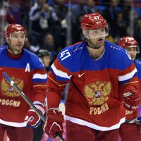 Traumas ievieš korekcijas arī Krievijas hokeja izlases sastāvā
