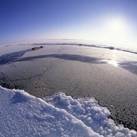 Канада намерена расширить границы до Северного полюса
