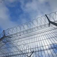 Ugunsgrēku Olaines cietumā izraisīja notiesātais, aizdedzinot matraci