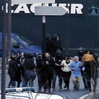 На востоке Парижа освобождены несколько заложников (18:40)