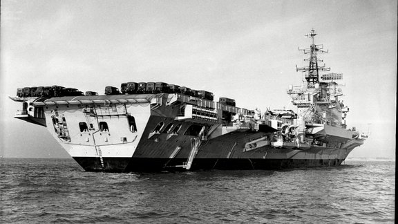 HMS Hermes - 4