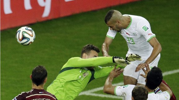 Islam Slimani (Russia - Algeria)