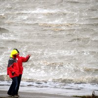 Синоптики предупреждают о буре и риске наводнений в Риге