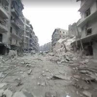Video: 360 grādu pastaiga pa pelēcīgo un sagrauto Alepo
