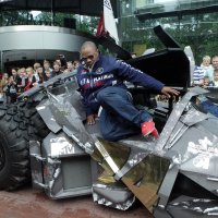ФОТО: в Ригу прибыли гоночные суперкары Gumball 3000