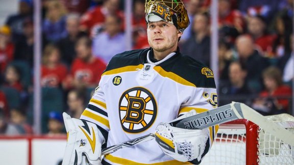 Boston Bruins goalie Anton Khudobin