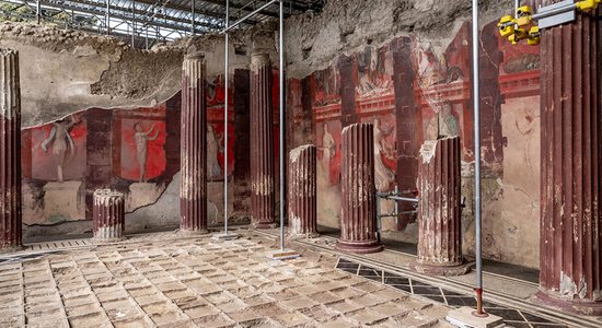 Pompejos nesen atsegta freska atklāj mistiska kulta rituāla ainas