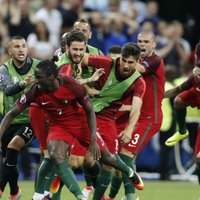 Португалия обыгрывает Францию без Роналду и впервые становится чемпионом Европы