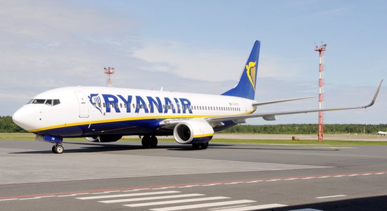 Līdz 'Ryanair' līguma beigām par lidmašīnu apkalpošanu dažas dienas; jauns vēl nav noslēgts