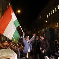 Budapeštā tūkstoši piedalījušies protestā pret Orbāna valdību 