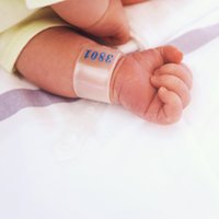 Skrīninga paplašināšana: BKUS glābts mazulis no smagas slimības izraisītajām sekām