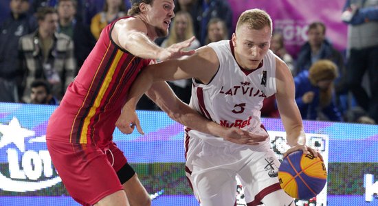 Latvijas 3x3 basketbolisti Eiropas kausu uzsāk ar divām uzvarām un iekļūst ceturtdaļfinālā