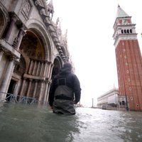 ФОТО. Климатолог: Венеция уходит под воду, и мы ее уже не спасем