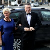 Бывший президент Латвии Вейонис проходит в статусе свидетеля в уголовном деле KNAB