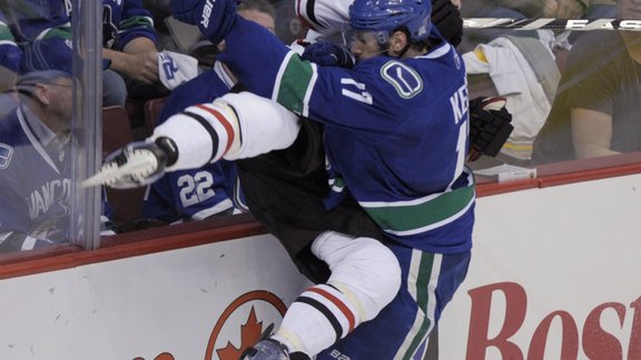 Ryan Kesler . Vancouver - Chicago. nhl