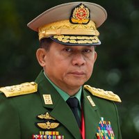 Глава путчистов Мьянмы назвал Россию "подлинным другом"