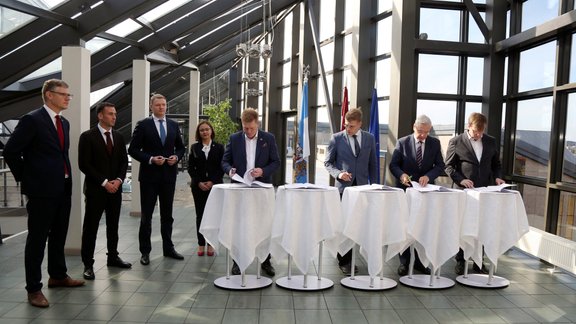 Paraksta Rīgas domes jaunās koalīcijas sadarbības līgumu - 6