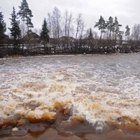 Ogres upē plūdu risku pagaidām neesot