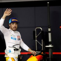 Alonso iekļuvis ceļu satiksmes negadījumā, braucot ar divriteni