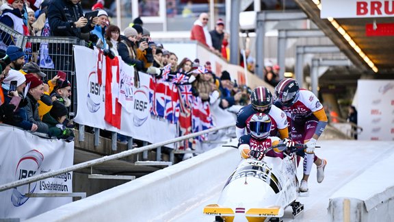 Kalendas četrinieks ārpus pirmā desmitnieka Pasaules kausa posmā bobslejā