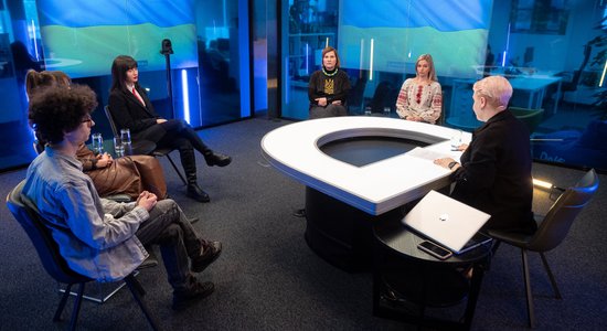 ВИДЕО. "Год войны": большой спецэфир на Delfi TV о войне в Украине