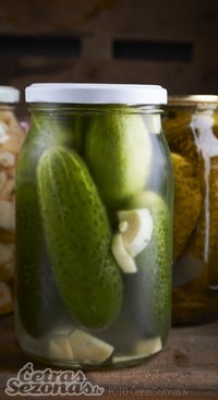 Малосольные огурцы: 3 простых рецепта