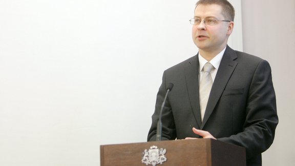 Preses konference par Dombrovska valdības 100 dienām - 5