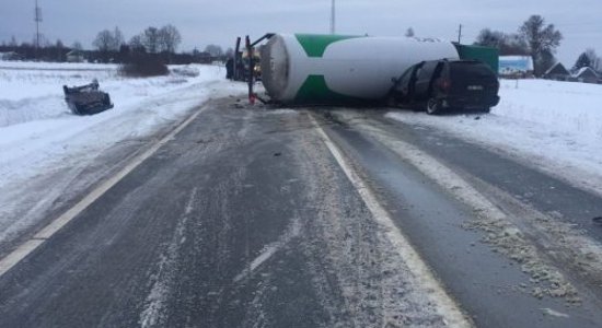 Atjaunota satiksme uz Ventspils šosejas pie Pūres