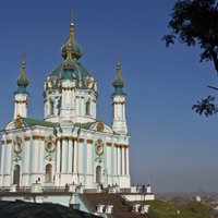 Kijevā ļaundari mēģinājuši aizdedzināt vēsturisko Svētā Andreja baznīcu