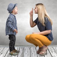 Efektīvāk par kliegšanu – frāzes bērna uzvedības koriģēšanai